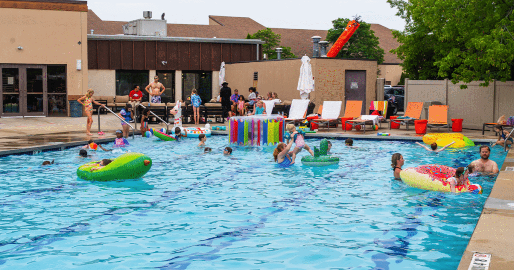 Milwaukee area gym with pool